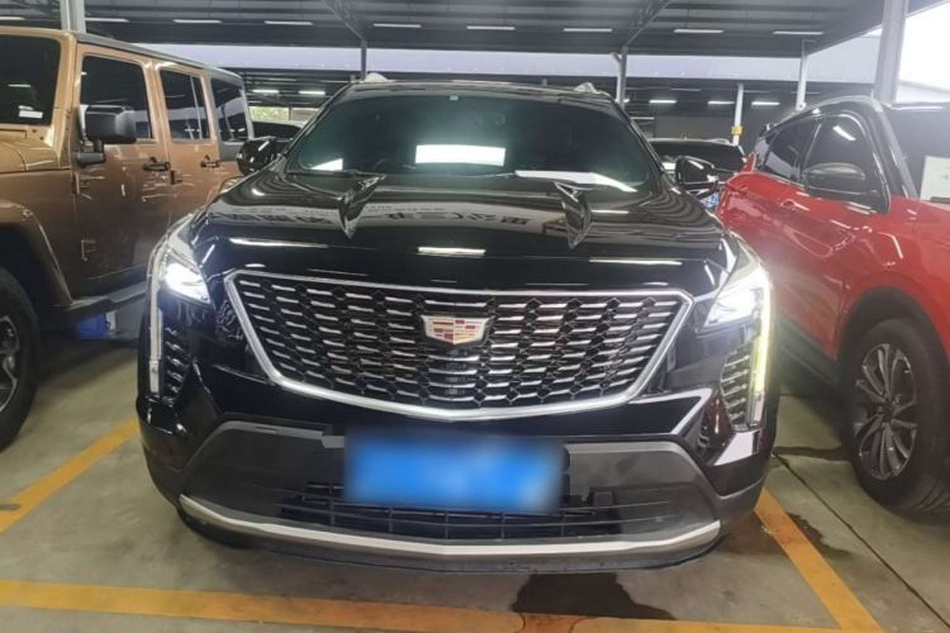 Used Cadillac XT4 2021 28T Two-Wheel Drive Leading Version Front
