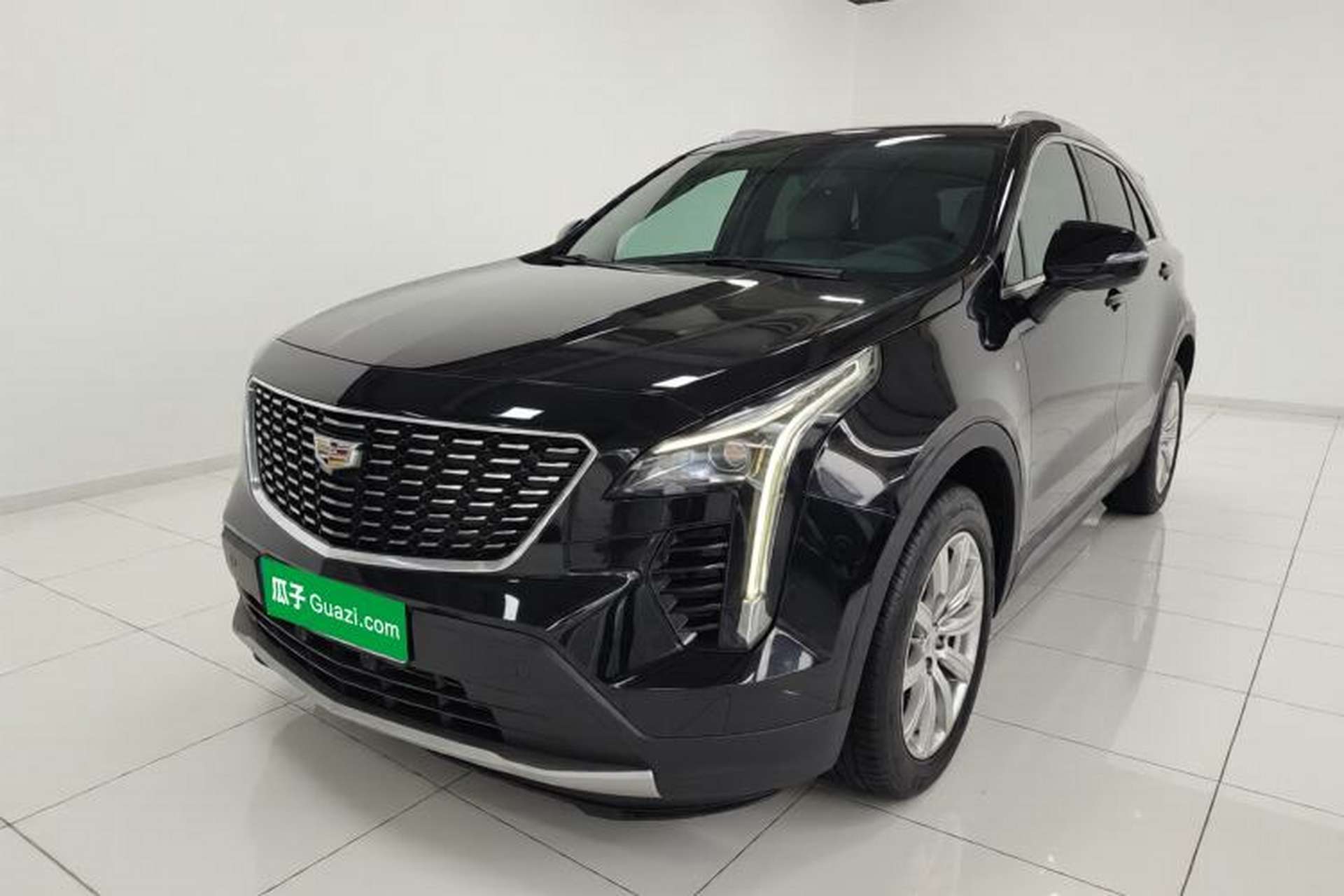 Used Cadillac XT4 2021 28T Two-Wheel Drive Leading Version Front Left 45 Deg