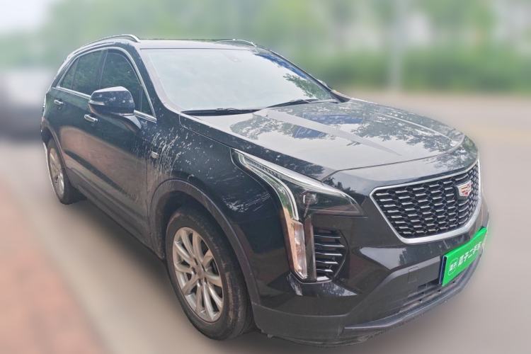 Used Cadillac XT4 2021 28T Two-Wheel Drive Tech Edition Front Right 45 Deg