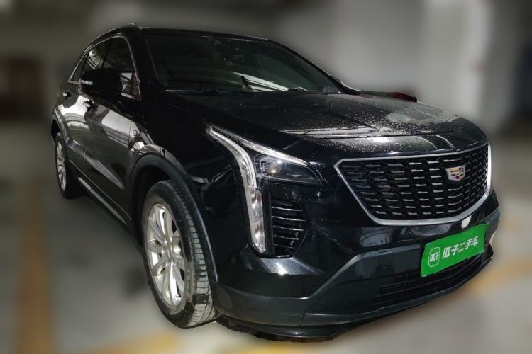 Used Cadillac XT4 2021 28T Two-Wheel Drive Tech Edition Front Right 45 Deg