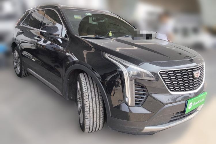 Used Cadillac XT4 2021 28T Four-Wheel Drive Platinum Edition Front Right 45 Deg