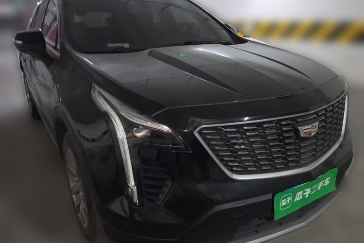 Used Cadillac XT4 2021 28T Two-Wheel Drive Leading Version Front Right 45 Deg