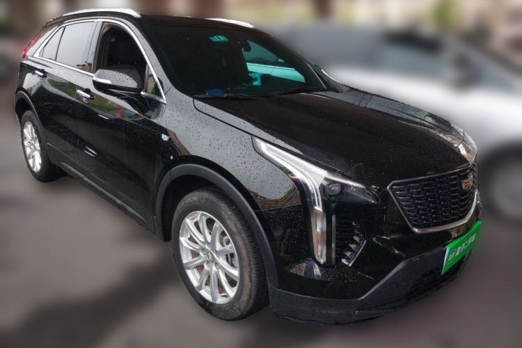 Used Cadillac XT4 2021 28T Two-Wheel Drive Tech Edition Front Right 45 Deg