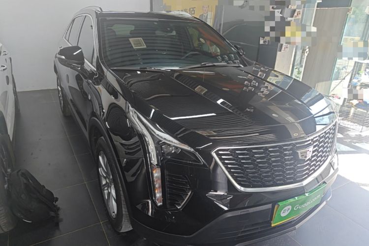 Used Cadillac XT4 2021 28T Two-Wheel Drive Tech Edition Front Right 45 Deg