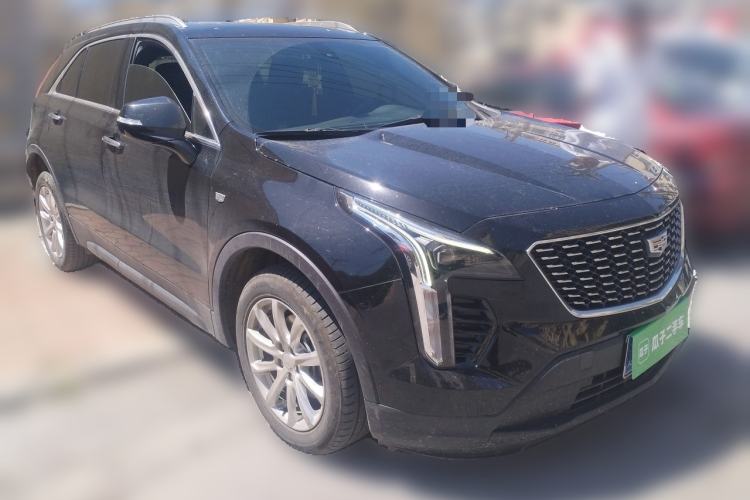 Used Cadillac XT4 2021 28T Two-Wheel Drive Tech Edition Front Right 45 Deg