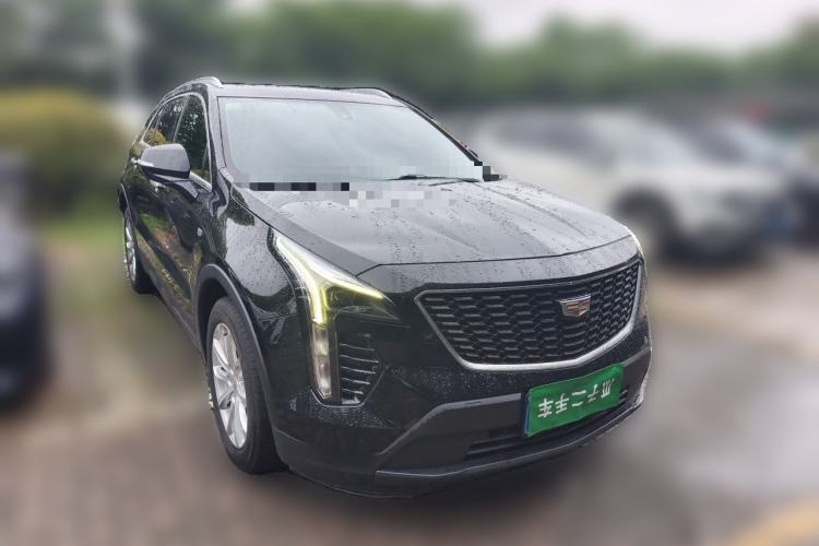 Used Cadillac XT4 2021 28T Two-Wheel Drive Tech Edition Front Right 45 Deg