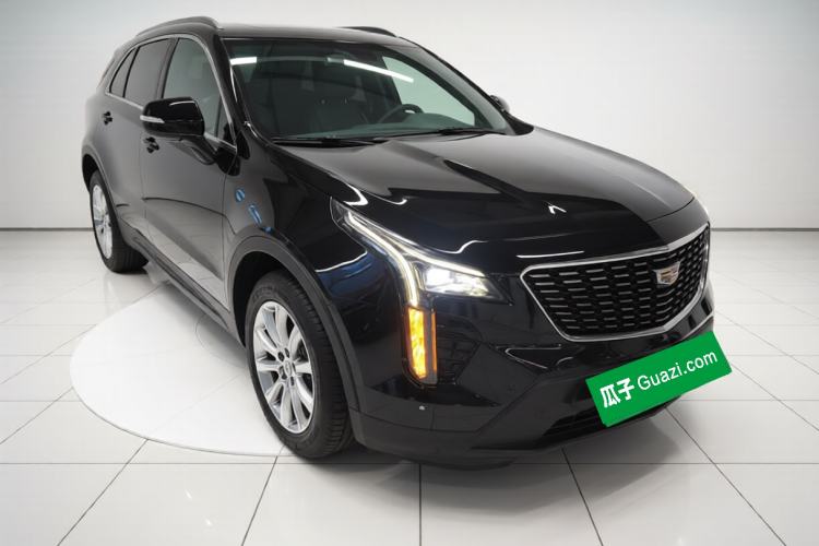 Used Cadillac XT4 2021 28T Two-Wheel Drive Tech Edition Front Right 45 Deg