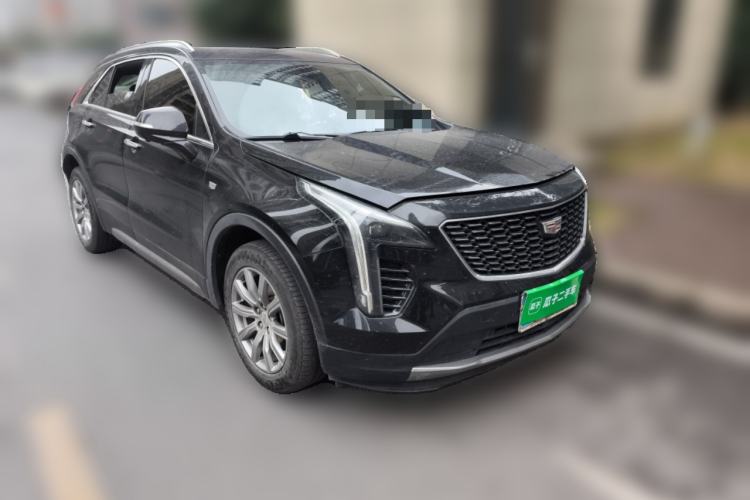 Used Cadillac XT4 2021 28T Two-Wheel Drive Leading Version Front Right 45 Deg