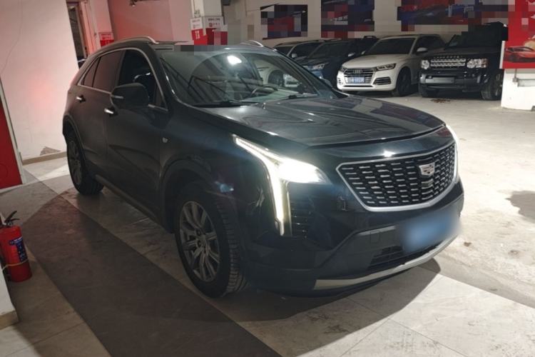 Used Cadillac XT4 2021 28T Two-Wheel Drive Leading Version Front Right 45 Deg