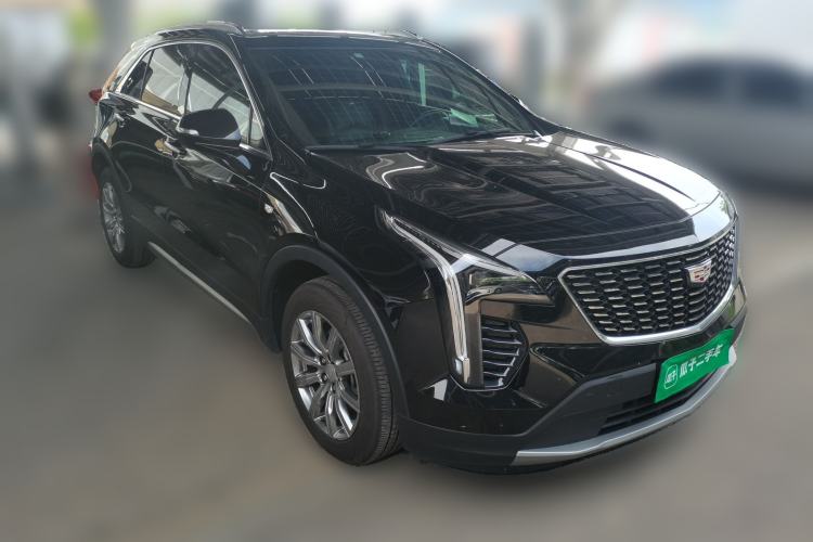 Used Cadillac XT4 2021 28T Two-Wheel Drive Leading Version Front Right 45 Deg