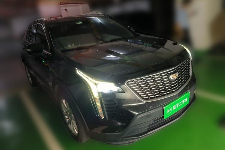 Used Cadillac XT4 2021 28T Two-Wheel Drive Tech Edition Front Right 45 Deg