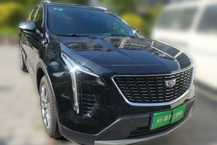 Used Cadillac XT4 2021 28T Two-Wheel Drive Leading Version Front Right 45 Deg