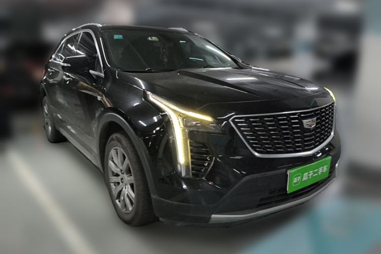 Used Cadillac XT4 2021 28T Two-Wheel Drive Leading Version Front Right 45 Deg