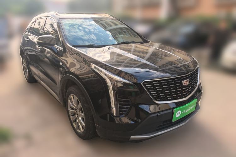 Used Cadillac XT4 2021 28T Two-Wheel Drive Leading Version Front Right 45 Deg