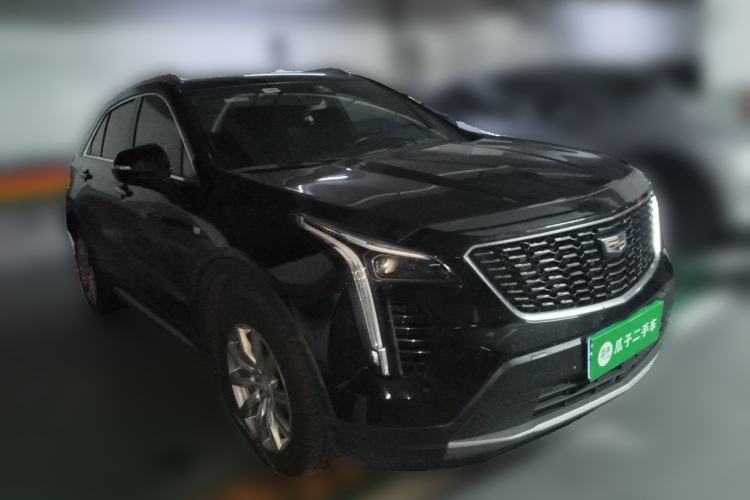 Used Cadillac XT4 2021 28T Four-Wheel-Drive Leading Edition Front Right 45 Deg