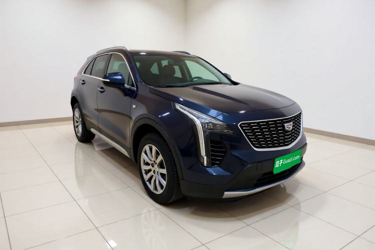 Used Cadillac XT4 2021 28T Two-Wheel Drive Leading Version Front Right 45 Deg