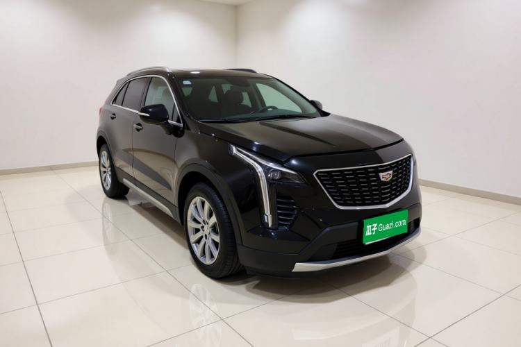 Used Cadillac XT4 2021 28T Two-Wheel Drive Leading Version Front Right 45 Deg