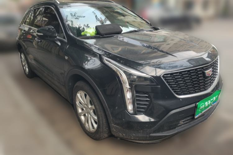 Used Cadillac XT4 2021 28T Two-Wheel Drive Tech Edition Front Right 45 Deg