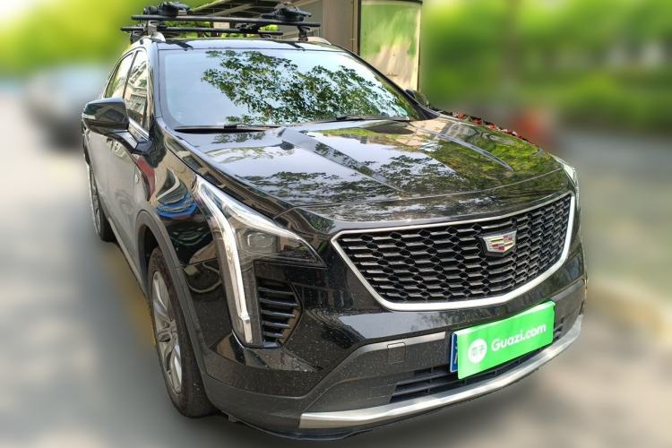 Used Cadillac XT4 2021 28T Two-Wheel Drive Leading Version Front Right 45 Deg