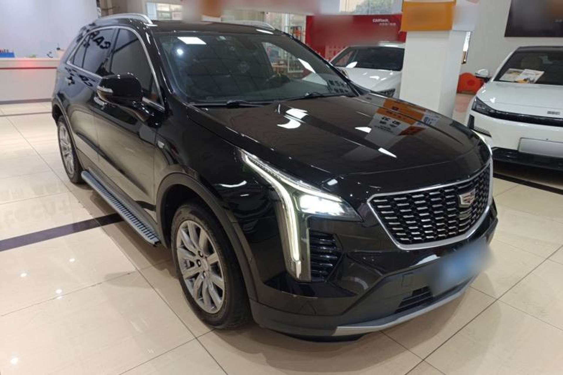 Used Cadillac XT4 2021 28T Two-Wheel Drive Leading Version Front Right 45 Deg