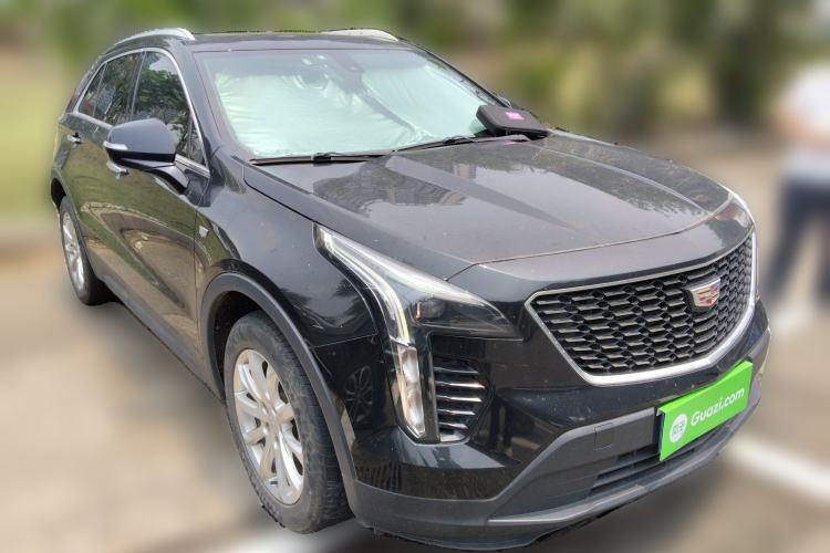 Used Cadillac XT4 2021 28T Two-Wheel Drive Tech Edition Front Right 45 Deg