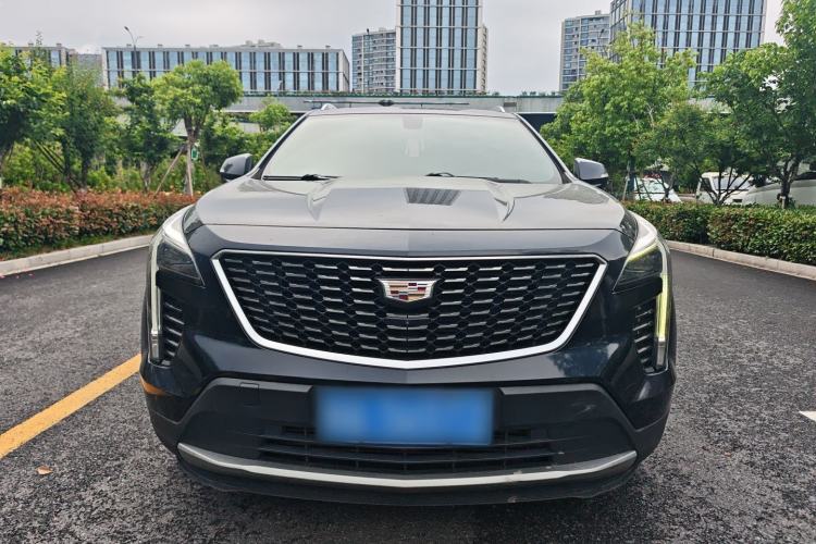 Used Cadillac XT4 2021 28T Two-Wheel Drive Luxury Version Front