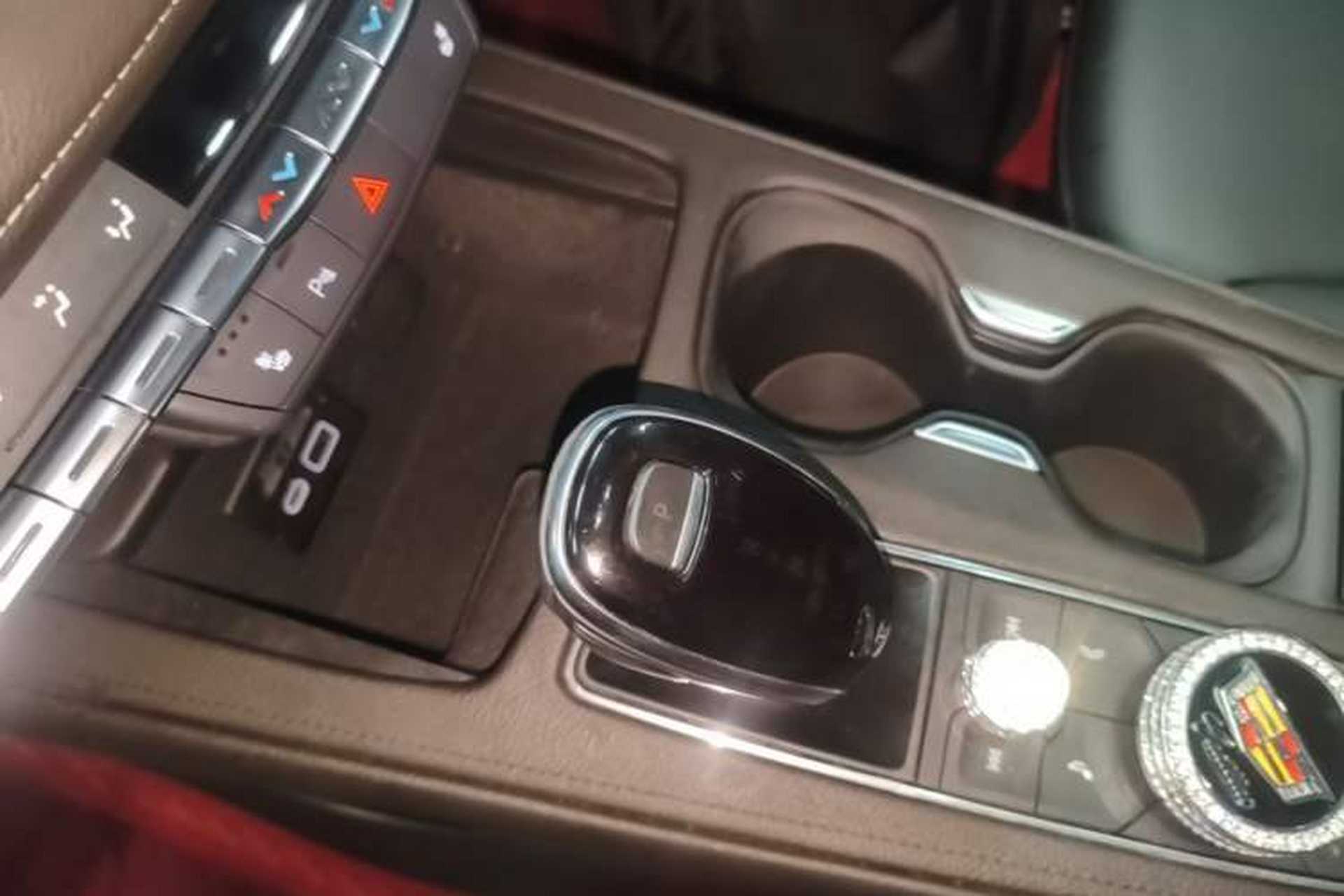 Used Cadillac XT4 2021 28T Two-Wheel Drive Leading Version Gear Lever