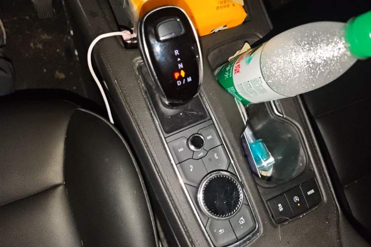 Used Cadillac XT4 2021 28T Two-Wheel Drive Luxury Version Gear Lever