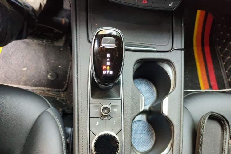 Used Cadillac XT4 2021 28T Two-Wheel Drive Leading Version Gear Lever
