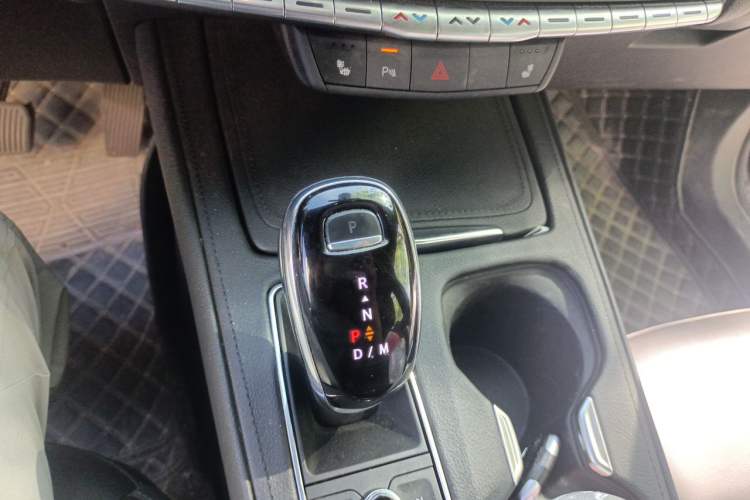 Used Cadillac XT4 2021 28T Two-Wheel Drive Leading Version Gear Lever