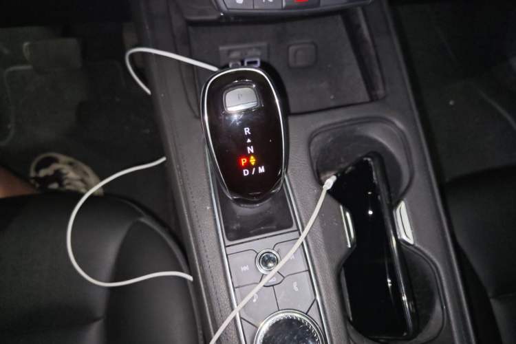 Used Cadillac XT4 2021 28T Two-Wheel Drive Leading Version Gear Lever