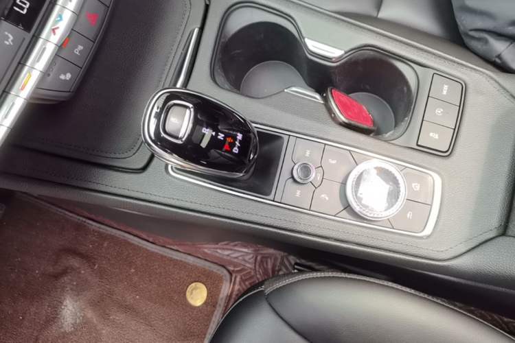 Used Cadillac XT4 2021 28T Two-Wheel Drive Leading Version Gear Lever