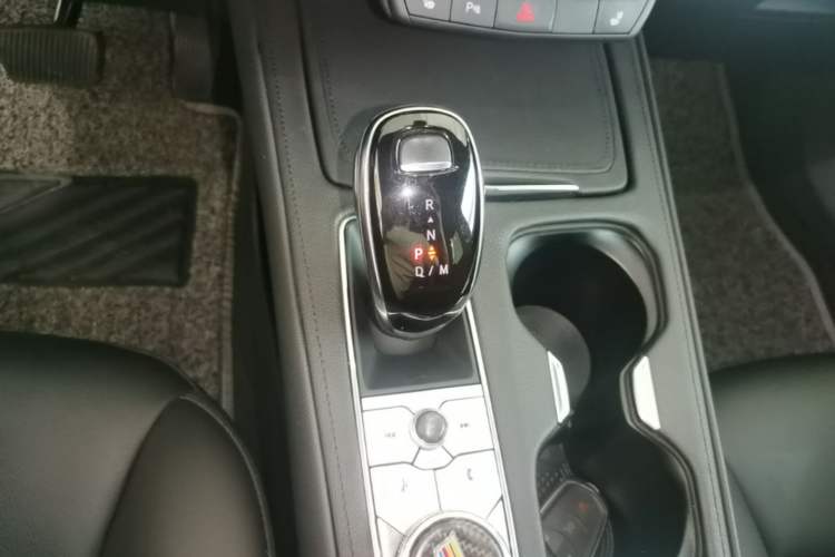 Used Cadillac XT4 2021 28T Two-Wheel Drive Leading Version Gear Lever