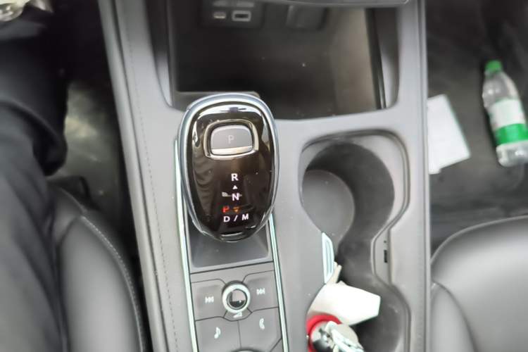 Used Cadillac XT4 2021 28T Two-Wheel Drive Leading Version Gear Lever
