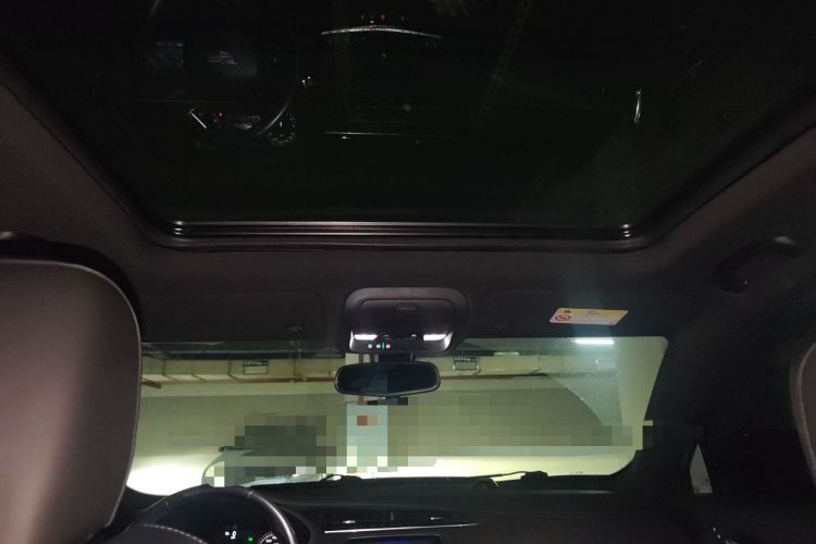 Used Cadillac XT4 2021 28T Two-Wheel Drive Luxury Version Headliner