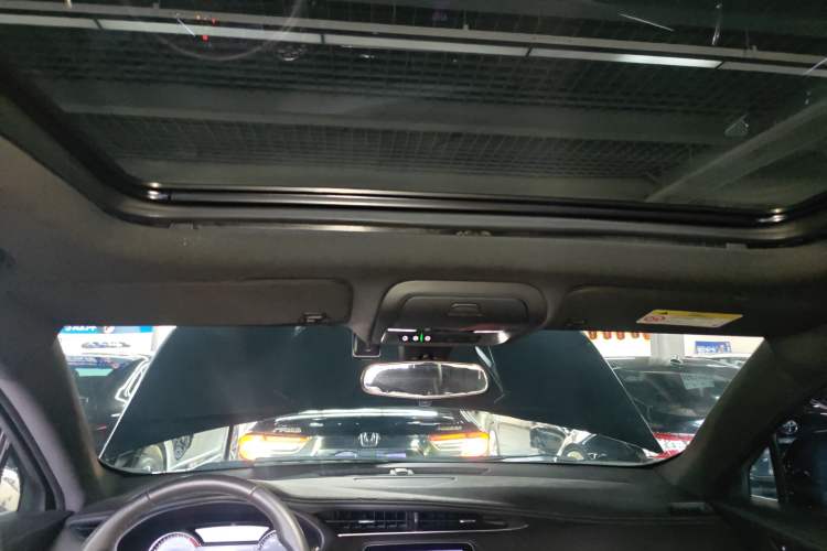Used Cadillac XT4 2021 28T Two-Wheel Drive Tech Edition Headliner