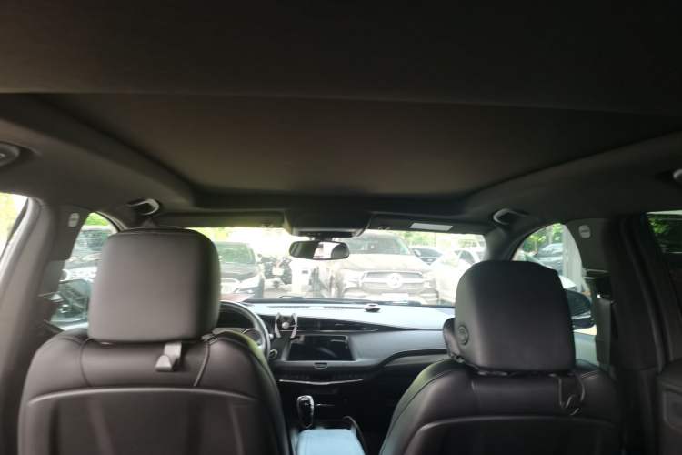 Used Cadillac XT4 2021 28T Two-Wheel Drive Leading Version Headliner
