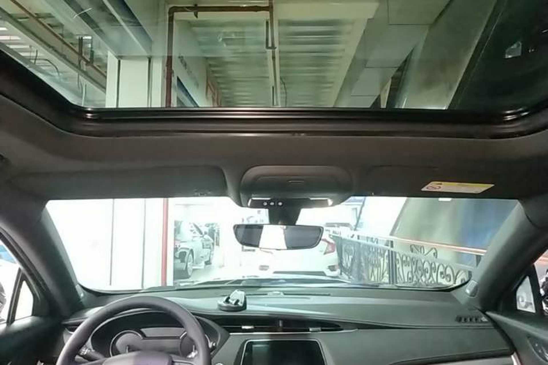 Used Cadillac XT4 2021 28T Two-Wheel Drive Leading Version Headliner