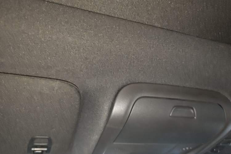 Used Cadillac XT4 2021 28T Two-Wheel Drive Tech Edition Headliner
