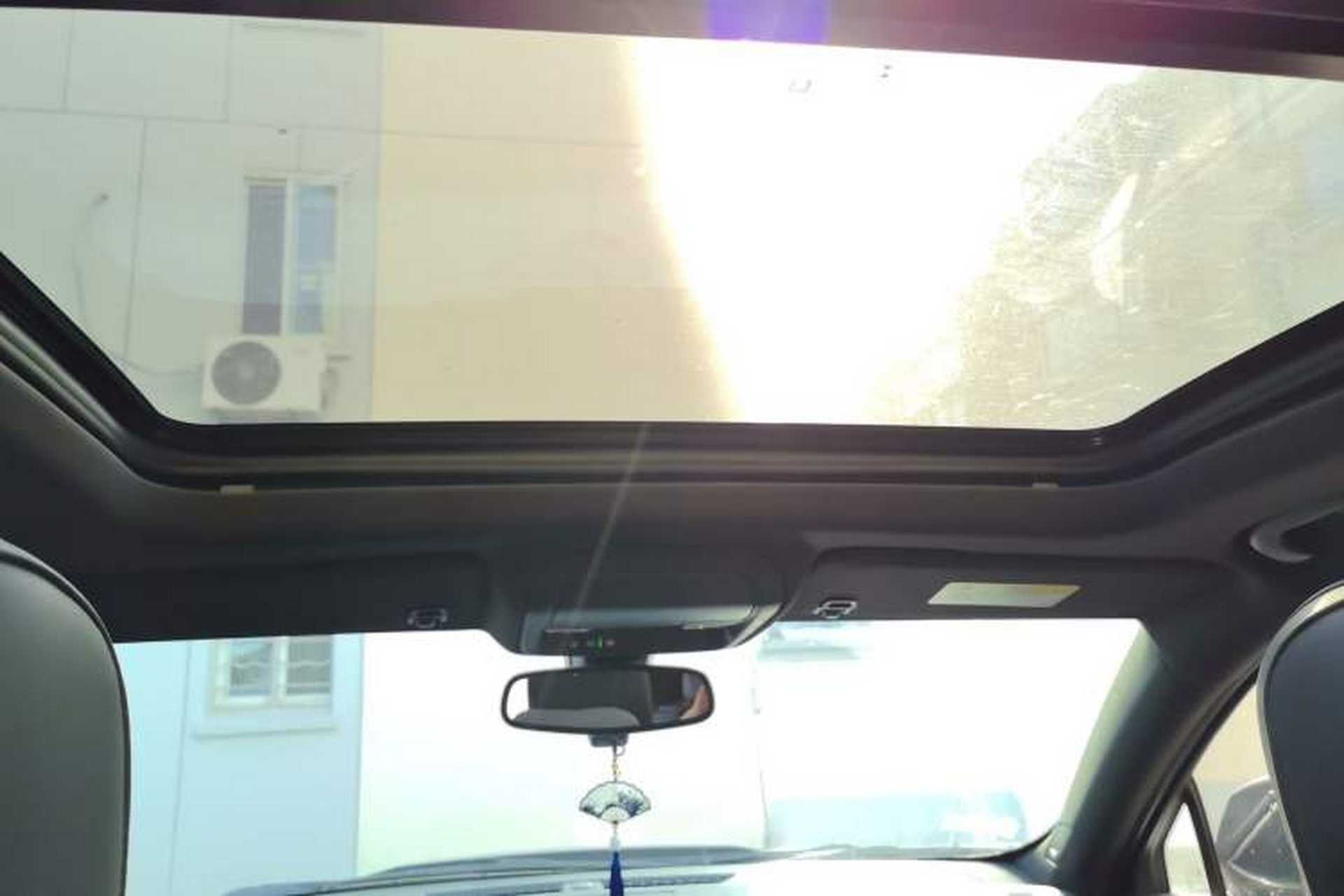 Used Cadillac XT4 2021 28T Two-Wheel Drive Leading Version Headliner