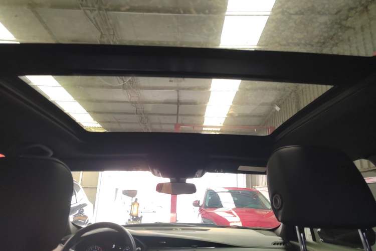Used Cadillac XT4 2021 28T Two-Wheel Drive Tech Edition Headliner