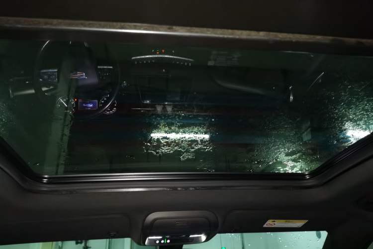Used Cadillac XT4 2021 28T Two-Wheel Drive Leading Version Headliner
