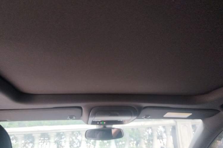 Used Cadillac XT4 2021 28T Two-Wheel Drive Luxury Version Headliner
