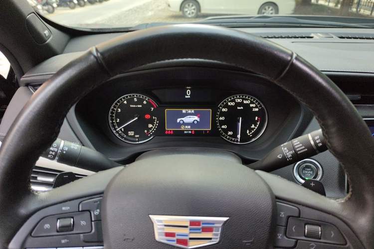 Used Cadillac XT4 2021 28T Two-Wheel Drive Leading Version Instrument Cluster