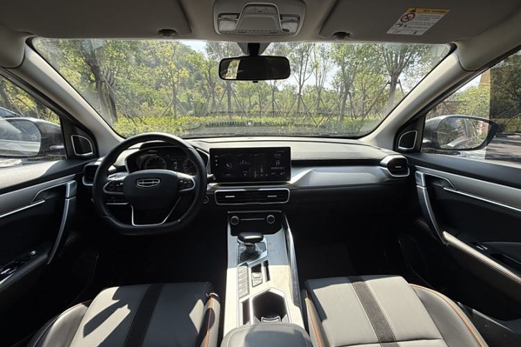 Used Cadillac XT4 2021 28T Two-Wheel Drive Tech Edition Interior 1