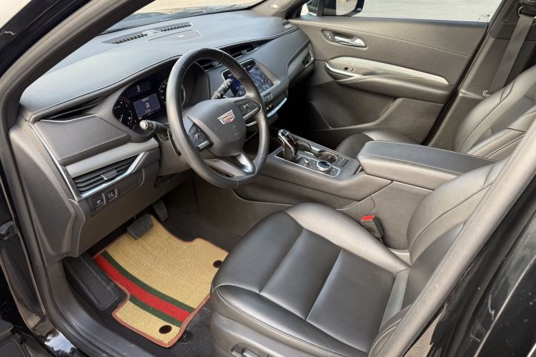 Used Cadillac XT4 2021 28T Two-Wheel Drive Leading Version Interior 1