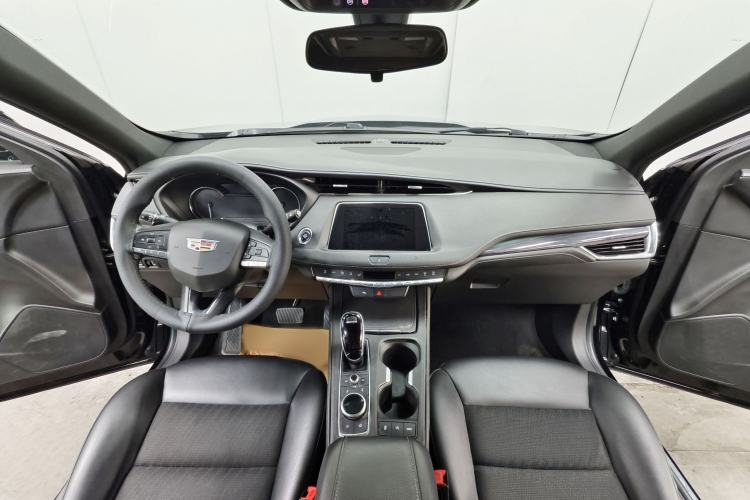 Used Cadillac XT4 2021 28T Two-Wheel Drive Tech Edition Interior 2