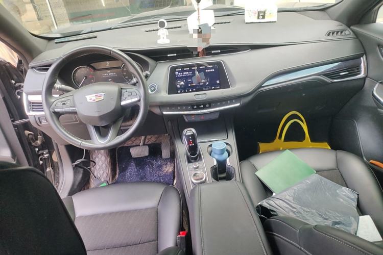 Used Cadillac XT4 2021 28T Two-Wheel Drive Tech Edition Interior 2