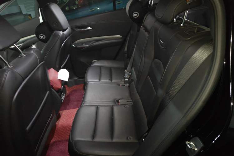 Used Cadillac XT4 2021 28T Two-Wheel Drive Leading Version Interior 4