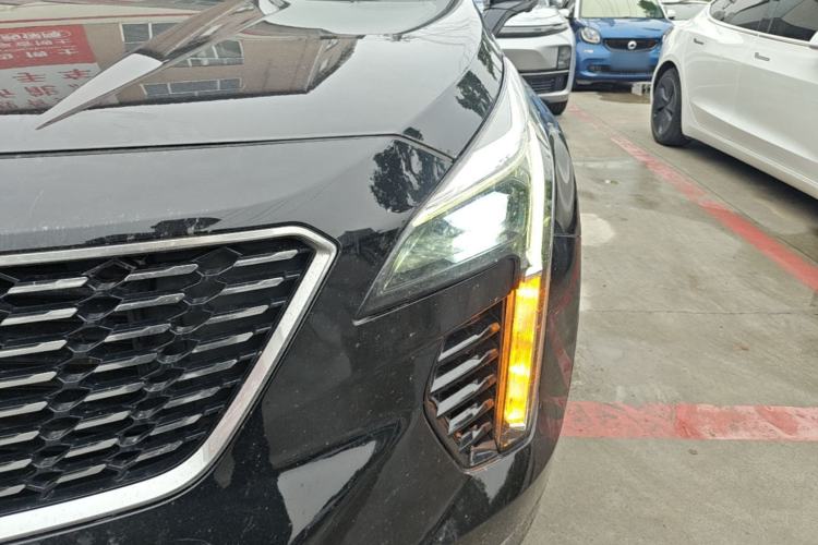 Used Cadillac XT4 2021 28T Two-Wheel Drive Tech Edition Left Front Headlight